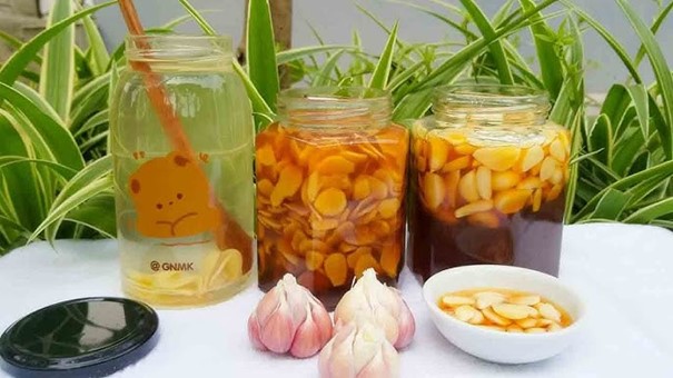 F0 VÀ CÁCH TỰ ĐIỀU TRỊ F0 TẠI NHÀ - TỎI NGÂM MẬT ONG KHÁNG SINH TỰ NHIÊN  tuyệt vời CỦA CƠ THỂ